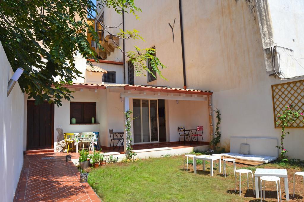 Bed and Breakfast Bed And Book Giusino à Palerme Extérieur photo